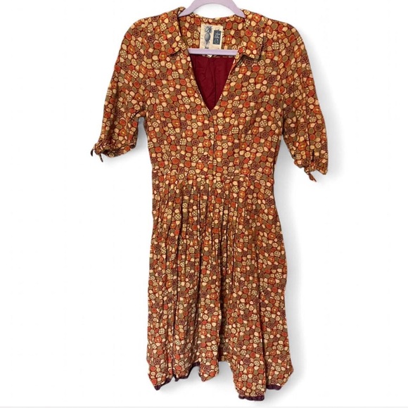 Retro V-Neck Dress - Picture 1 of 6